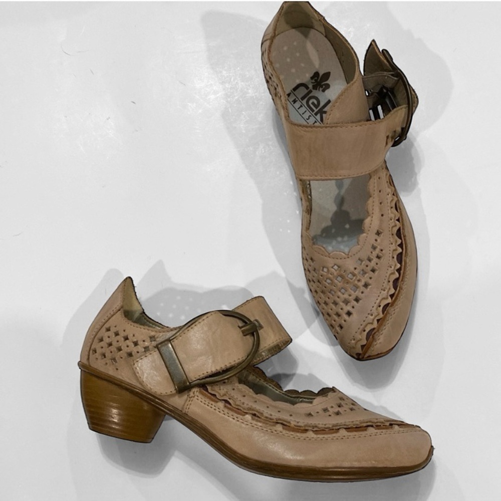Rieker Antistress Perforated Floral Pattern Leather Heels Shoes Size 37 - Picture 1 of 15